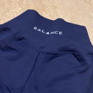 Balance Athletica linear pant size small